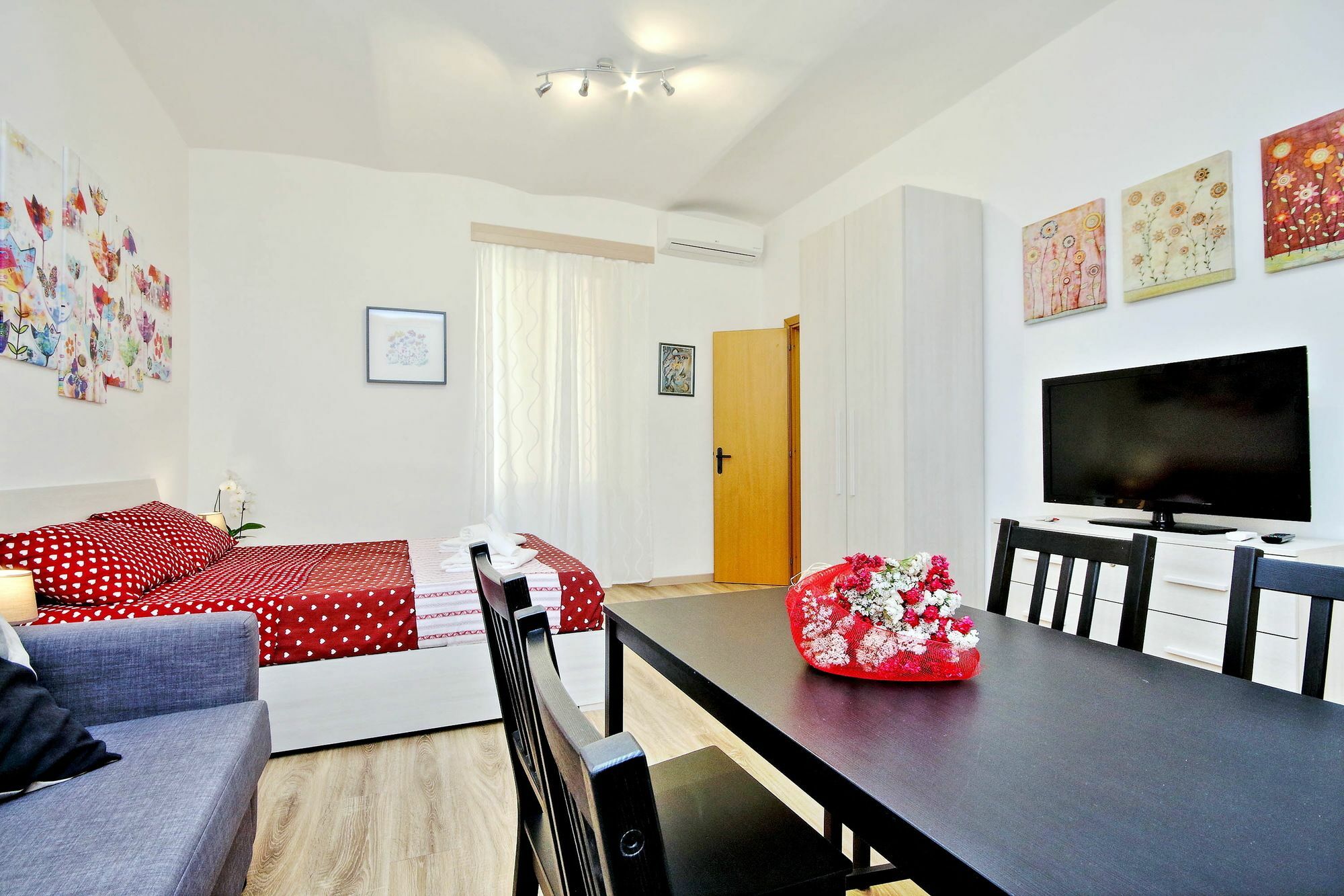 San Lorenzo District Apartment Rom